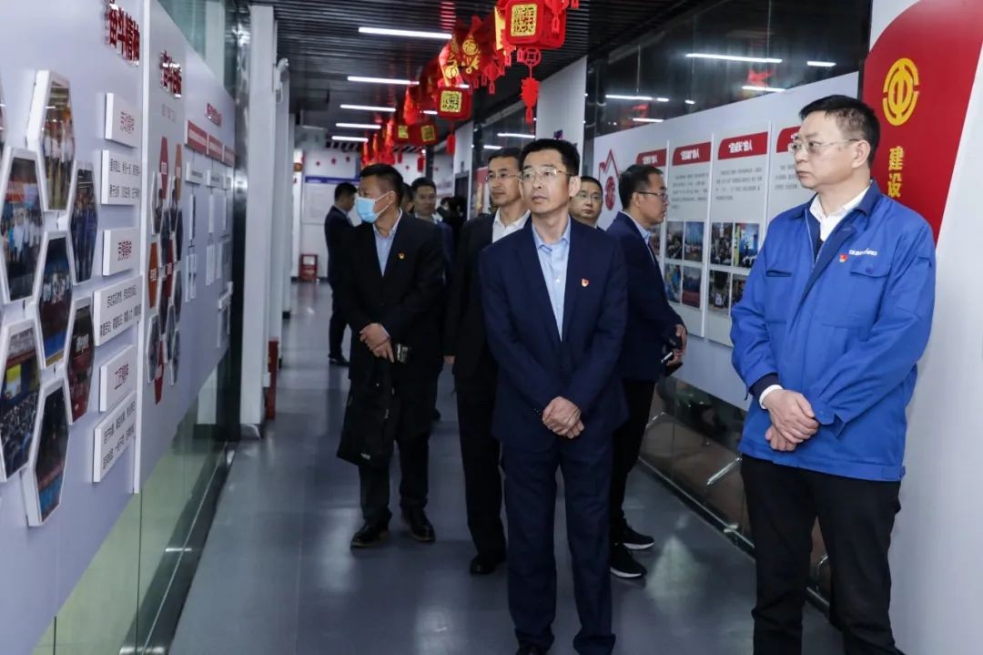 以党建促业务,以业务强党建——青岛西海岸公用事业集团考察山河智能