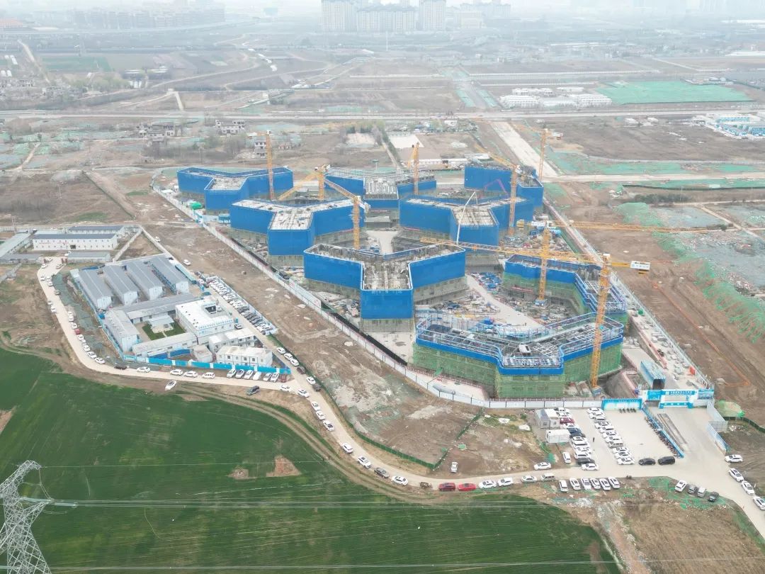 兴盛西北!山河江麓建筑起重机械助建西安都市经济圈