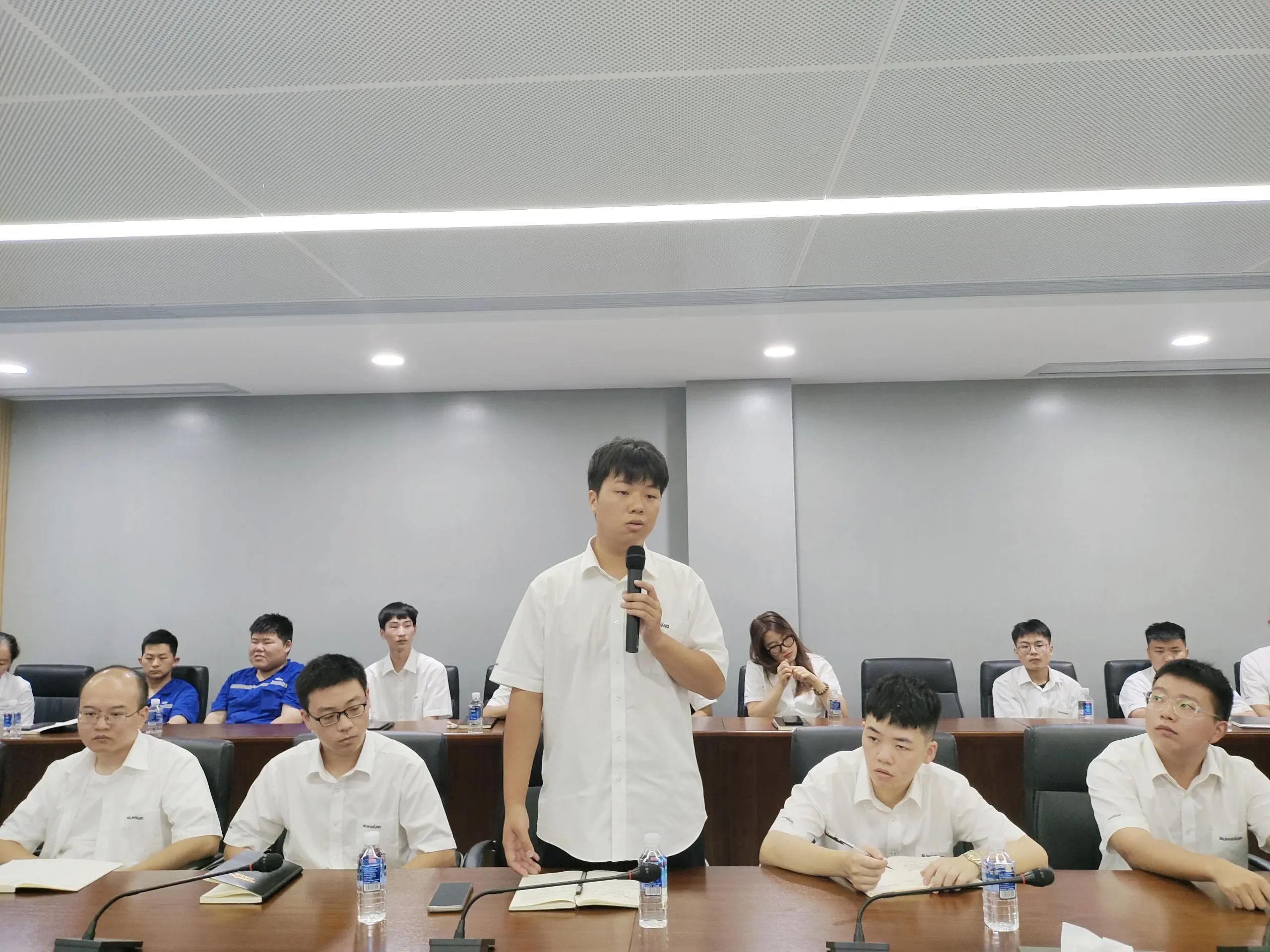 畅谈心声,共话未来!这场应届毕业生员工座谈会,很暖,很贴心!