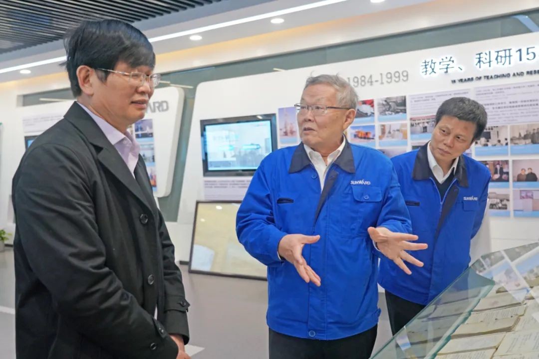 中央候补委员、中国工程院院士欧阳晓平到访山河智能 (91高清视频)