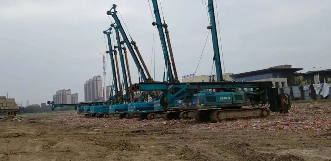 飒！他以11台旋挖钻占领荆州房建市场 (91久久国产视频)