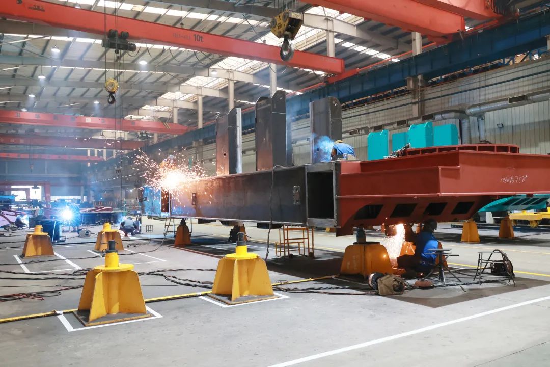 向着冲刺目标全力以赴！山河智能正式开工