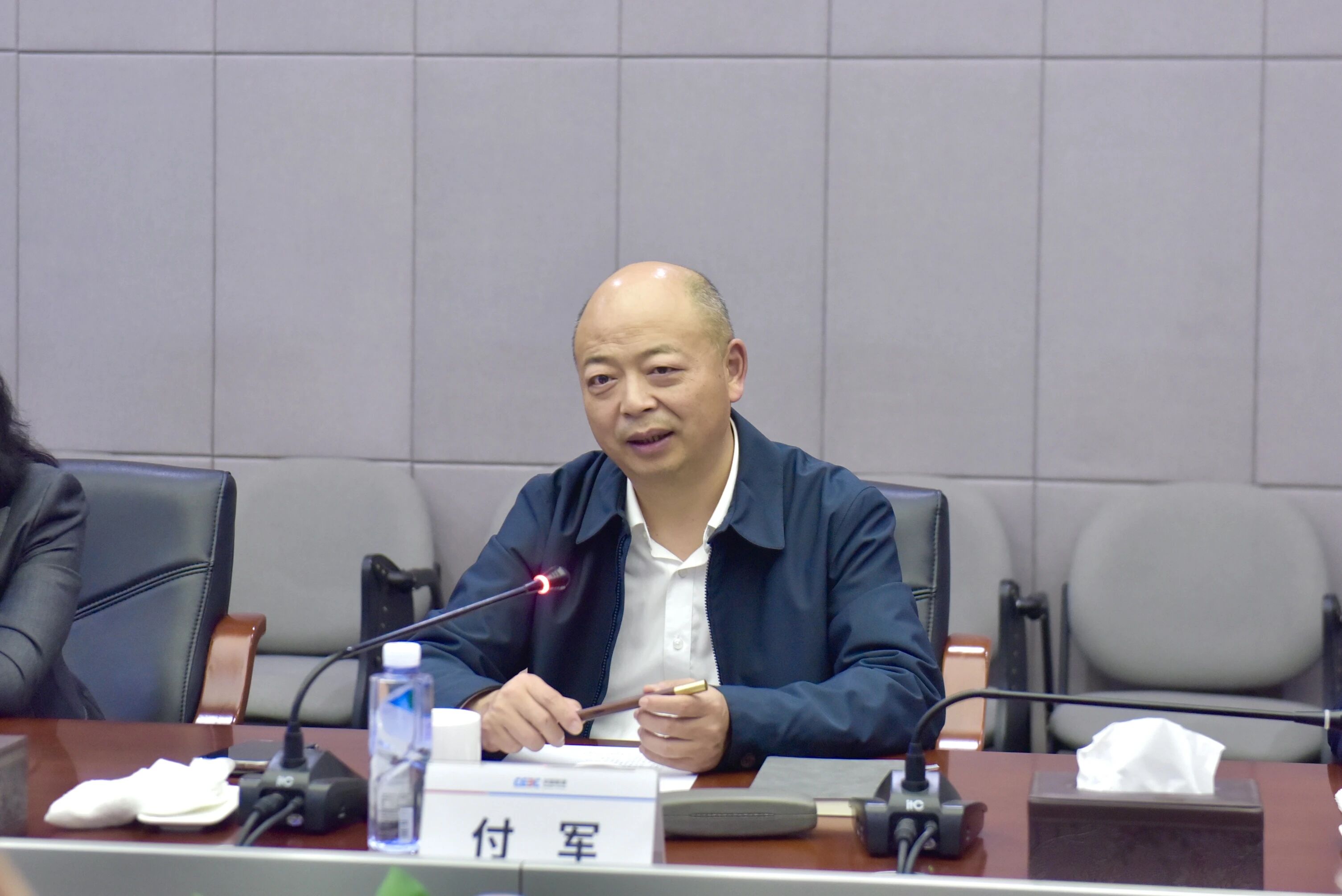 山河智能与易普力开展座谈交流，谱写互利共赢新篇章