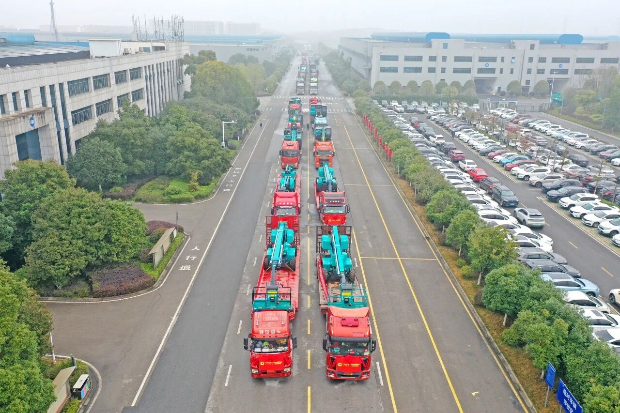 山河智能举行2026年正月系列发货仪式，过亿元设备奔赴全球